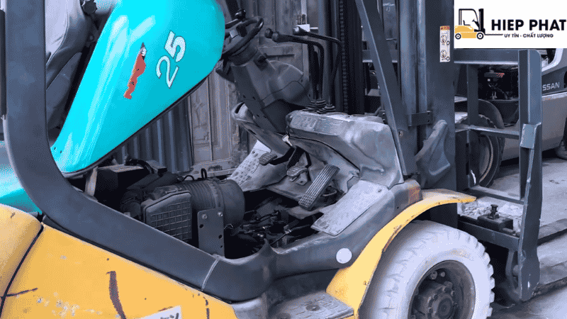 Xe Nâng Không Tiến Lùi Được: Tìm Hiểu Nguyên Nhân & Cách Khắc Phục Hiệu Quả