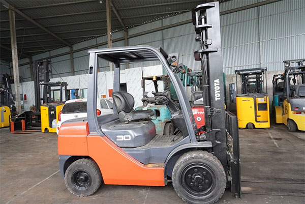 Dịch vụ cho thuê xe nâng Toyota