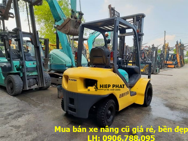 kho-xe-nang-hang-cu