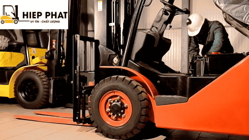 Hướng dẫn bảo dưỡng lốp xe nâng 700 12