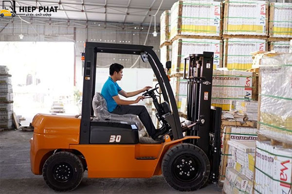 cho thuê xe nâng tại Đồng Tháp