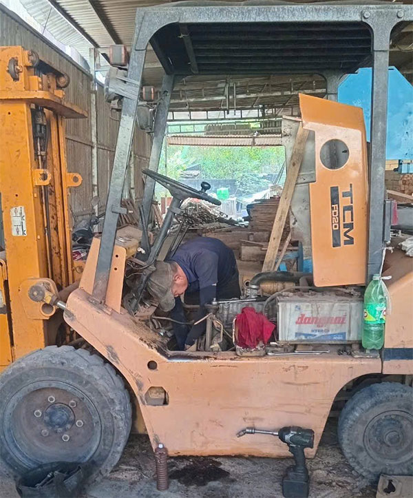 sửa xe nâng tại công ty ở Huyện Nhà bè