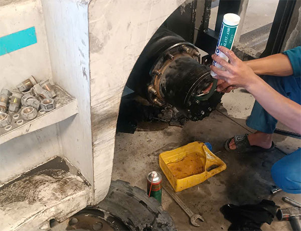 Dịch vụ sửa xe nâng tại Hóc Môn