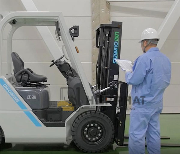 kiem-tra-checklist-xe-nang-1