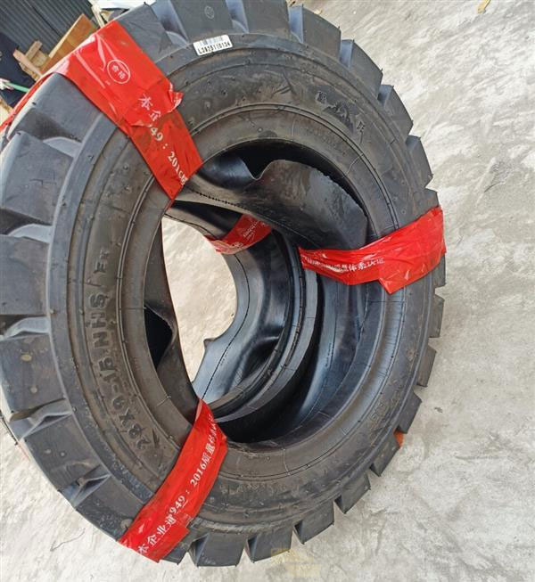 lop-hoi-xe-nang-28x9-15