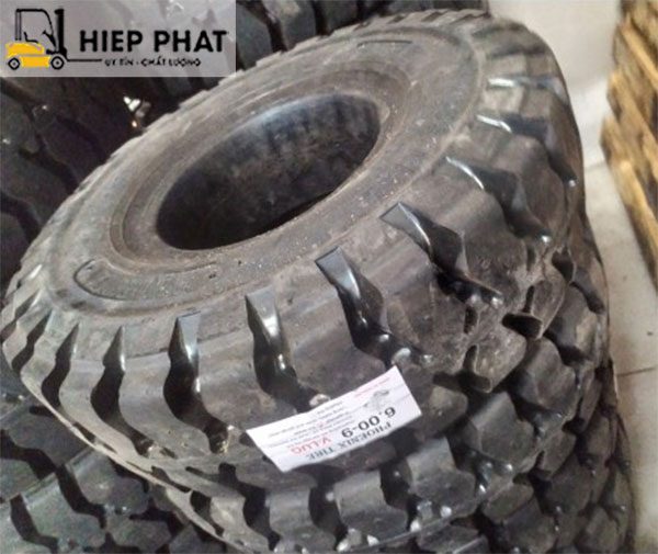 lop-xe-nang-600-9-phoenix