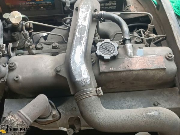 kiểm tra và bảo dưỡng động cơ xe nâng Toyota