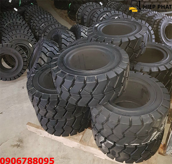Kho lốp xe nâng Pio