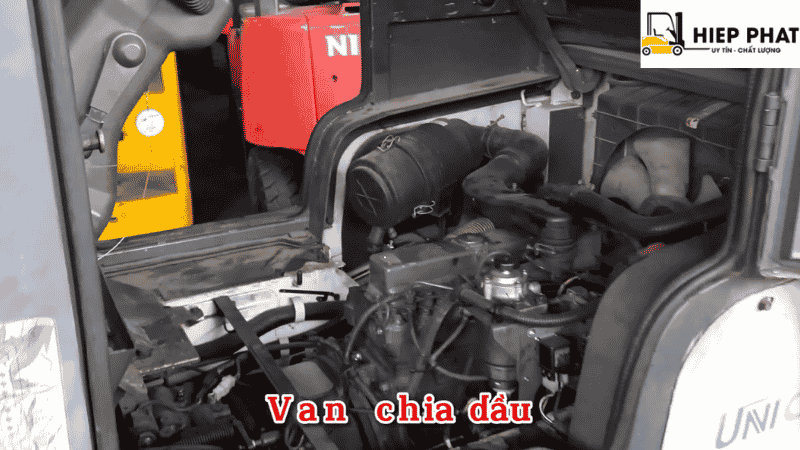 van chia dầu xe nâng